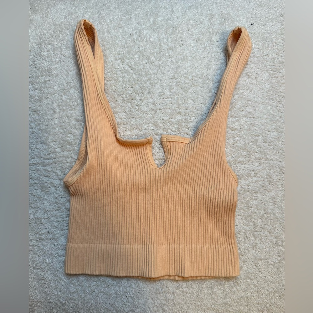 Tilly’s Peach Cropped Stretchy Tank